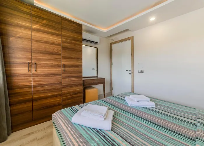 Tema Martili Apart 2*